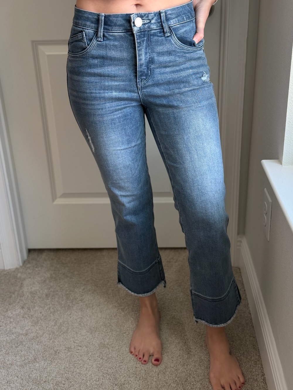 MAC & ME Straight-Leg Distressed Cuff Cropped Jeans